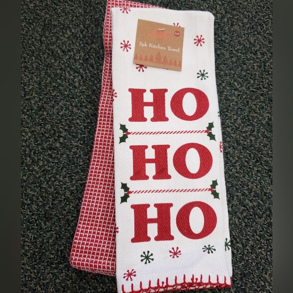 HoHoHo 2pk Holiday Kitchen Towels Set - Picture 1 of 1